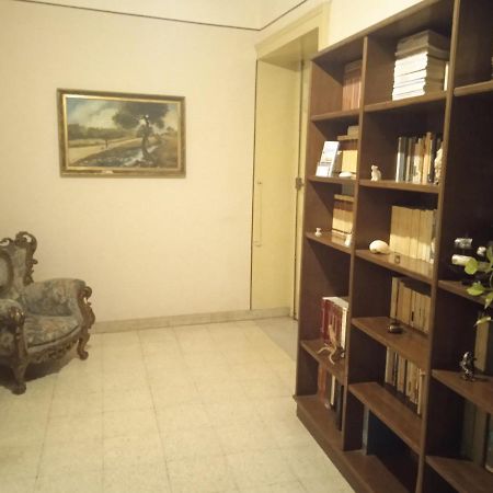 카타니아 Bed And Books Isabella B&B 외부 사진
