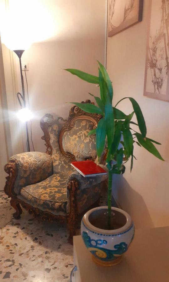 카타니아 Bed And Books Isabella B&B 외부 사진