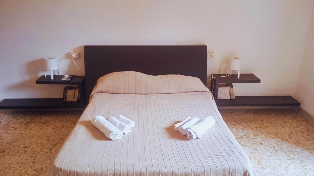 카타니아 Bed And Books Isabella B&B 외부 사진