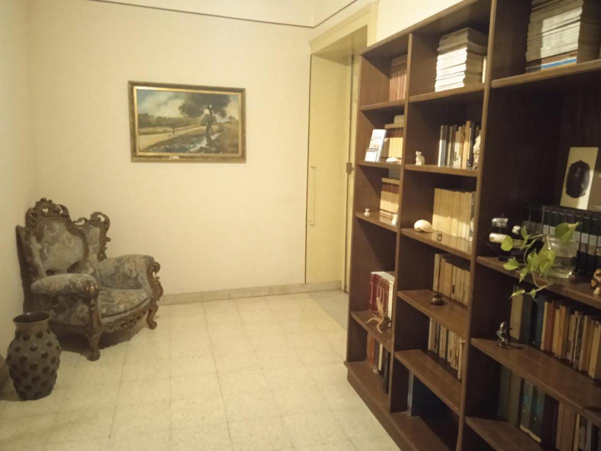 카타니아 Bed And Books Isabella B&B 외부 사진