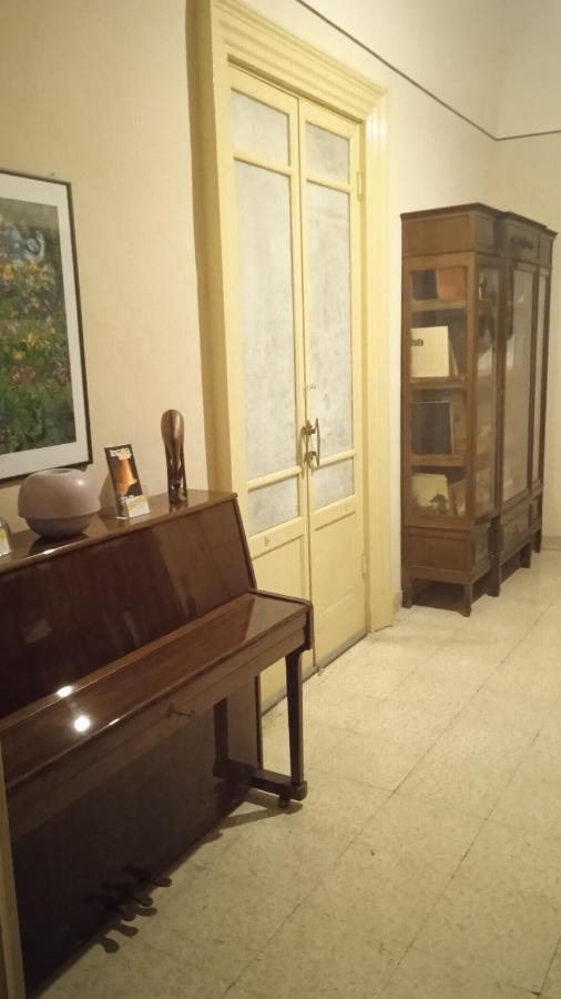 카타니아 Bed And Books Isabella B&B 외부 사진